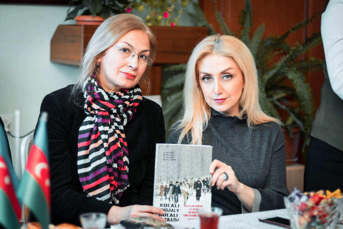 В Ходжалинской школе состоялась презентация книги "Ходжалы: Рассказывают свидетели" (ФОТО)