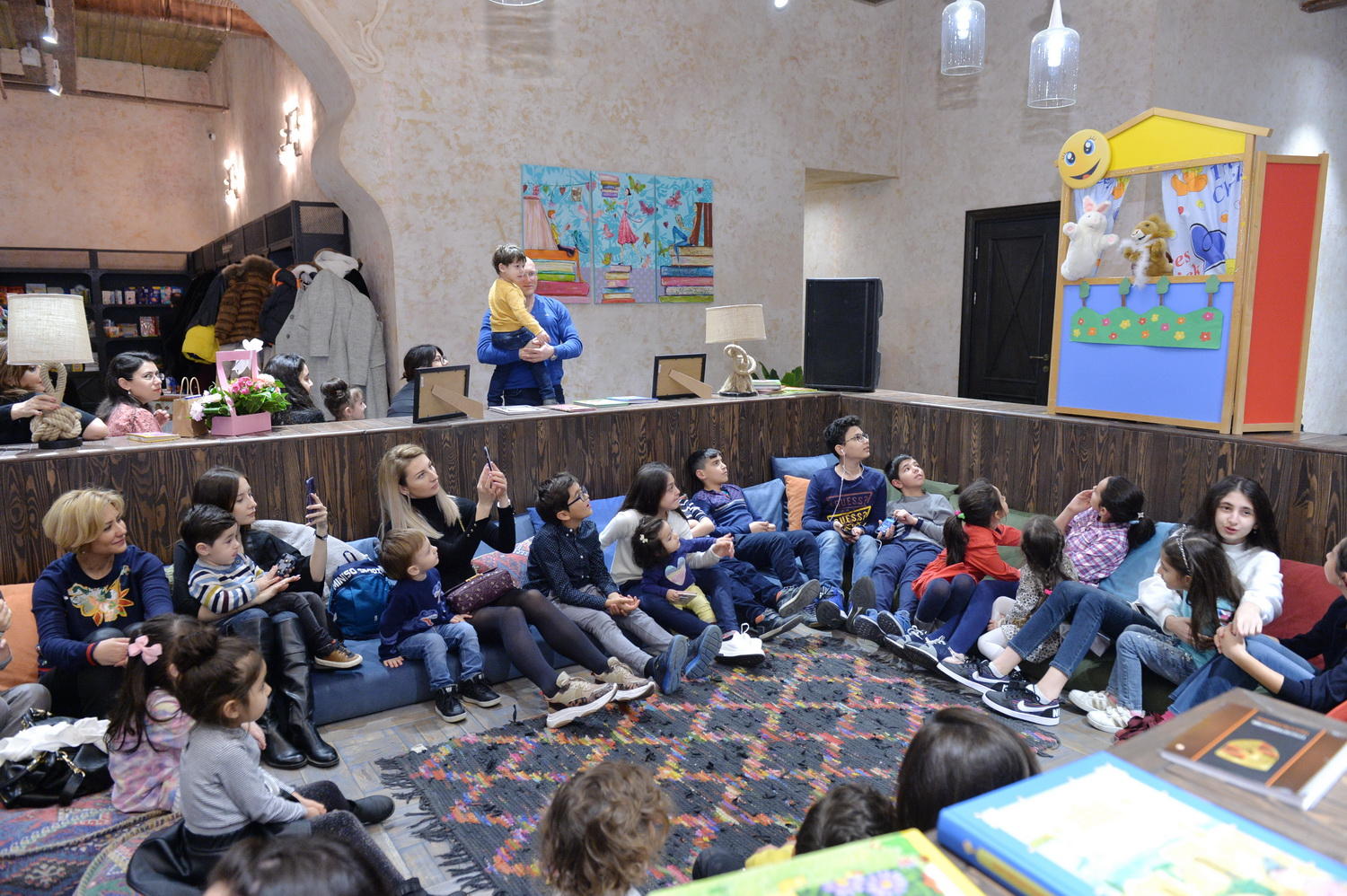 Как куклы влияют на развитие детей – театрализованные сценки в Баку (ФОТО)