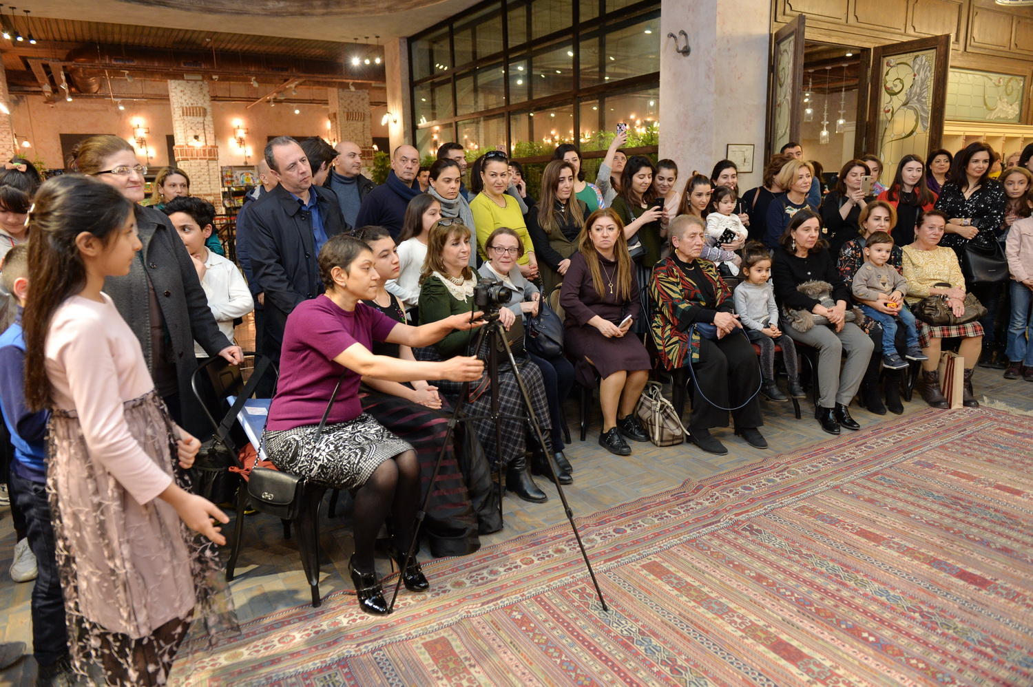 Как куклы влияют на развитие детей – театрализованные сценки в Баку (ФОТО)