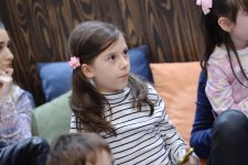 Как куклы влияют на развитие детей – театрализованные сценки в Баку (ФОТО)