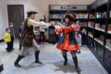 Как куклы влияют на развитие детей – театрализованные сценки в Баку (ФОТО)