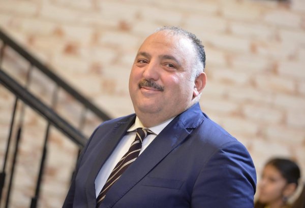 Какой подарок приготовил Бахрам Багирзаде на праздник детям? (ФОТО)