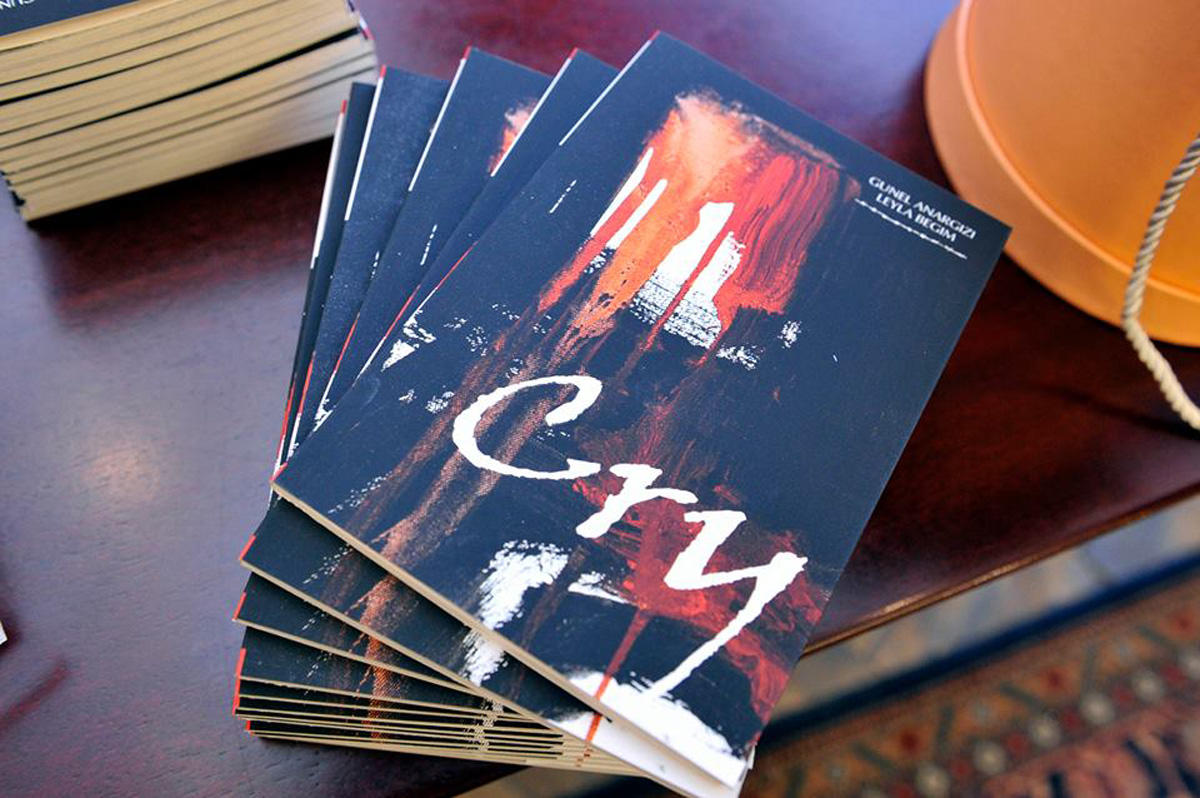 Baku Book Center презентовал проект "Cry", посвященный Ходжалинскому геноциду (ФОТО)