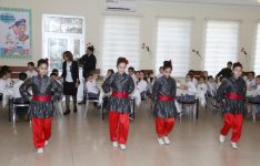 Вице-президент Фонда Гейдара Алиева Лейла Алиева встретилась с воспитанниками детдома в Сураханском районе Баку (ФОТО)