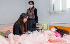 Вице-президент Фонда Гейдара Алиева Лейла Алиева посетила НИИ гематологии и трансфузиологии в Баку (ФОТО)