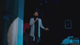 Азербайджанки перевоплотились в Николь Кидман и Кристину Агилеру - Best Musical Shows (ФОТО)