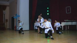 Азербайджанки перевоплотились в Николь Кидман и Кристину Агилеру - Best Musical Shows (ФОТО)