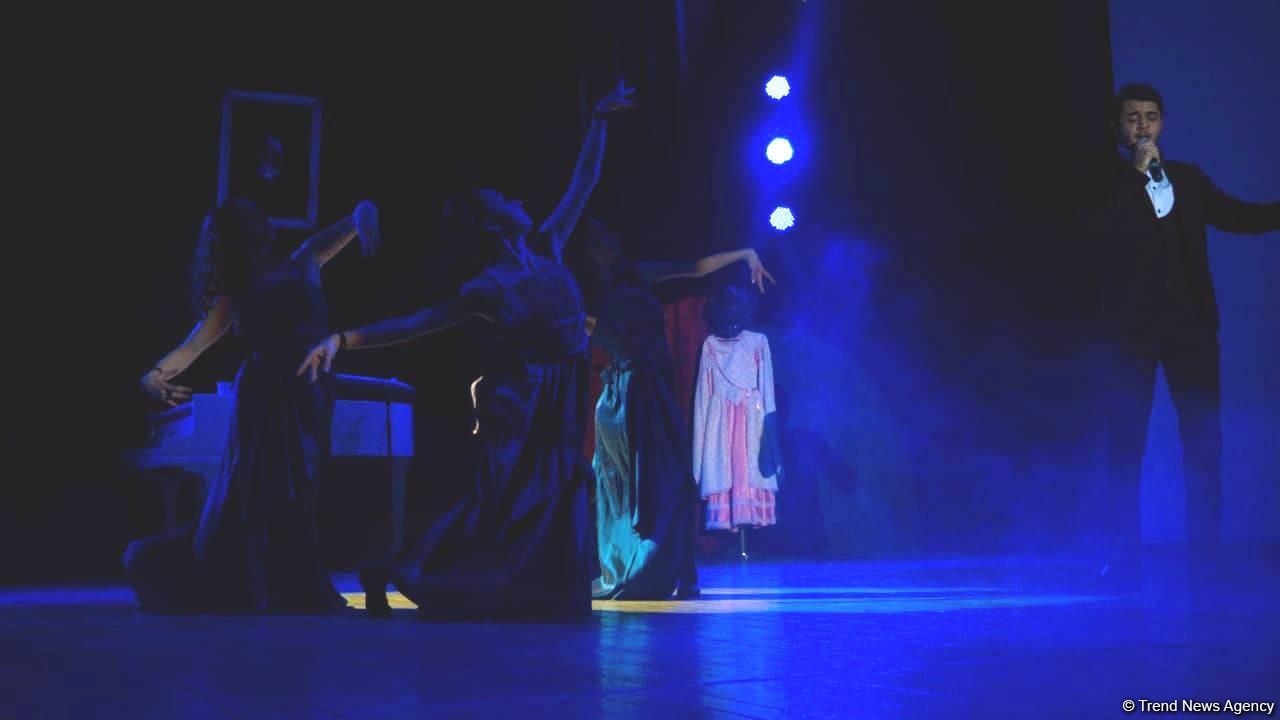 Азербайджанки перевоплотились в Николь Кидман и Кристину Агилеру - Best Musical Shows (ФОТО)