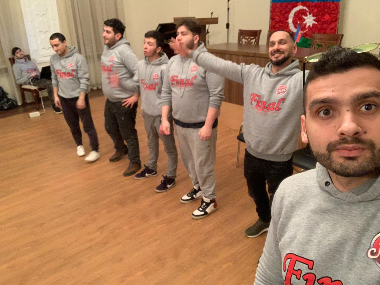 Первая азербайджанская команда "Как по Маслу" на самом рейтинговом канале Украины 1+1 (ФОТО)