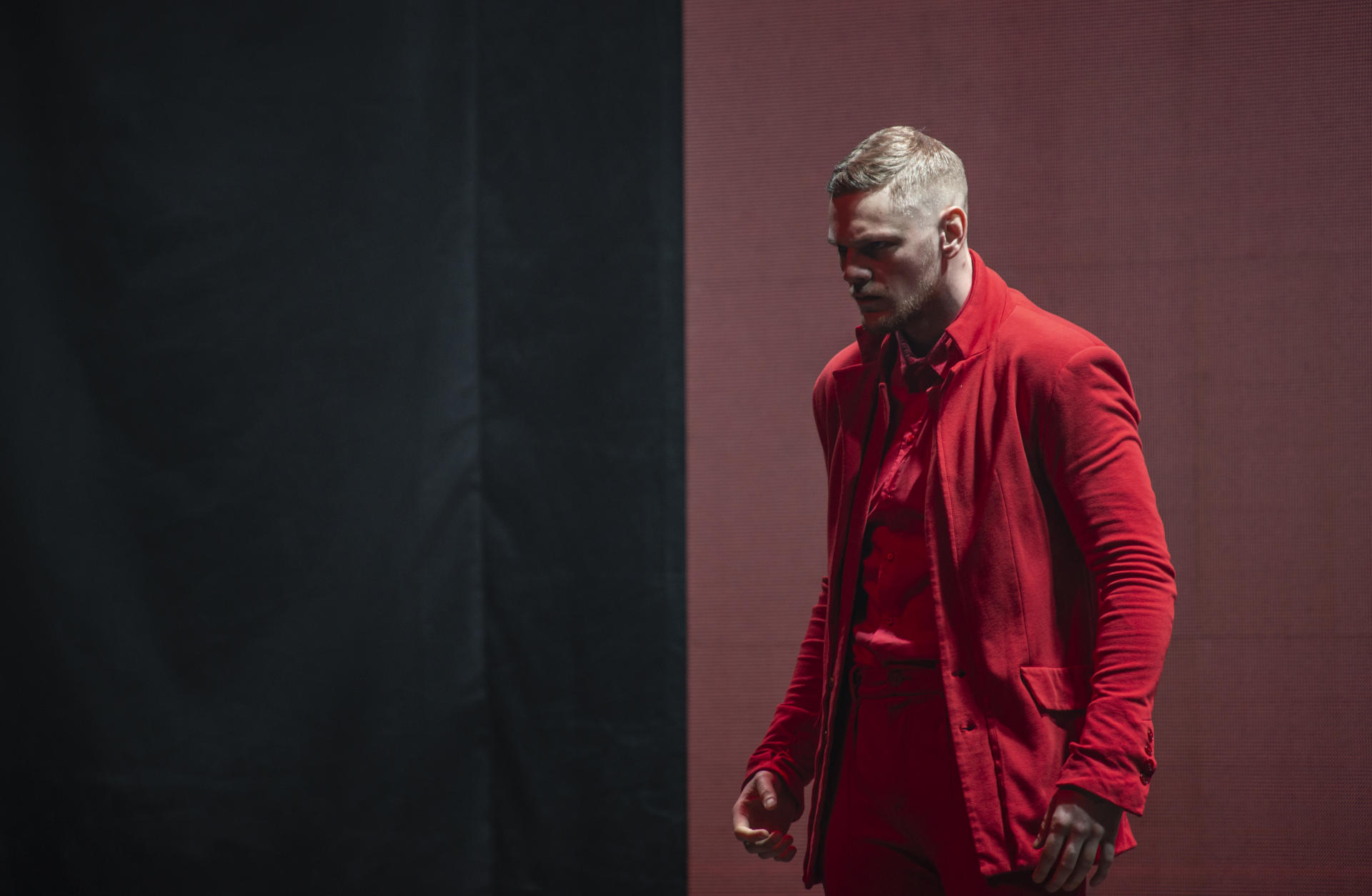 Шоу DIVA в Баку: феерическая история Ани Лорак (ФОТО/ВИДЕО)