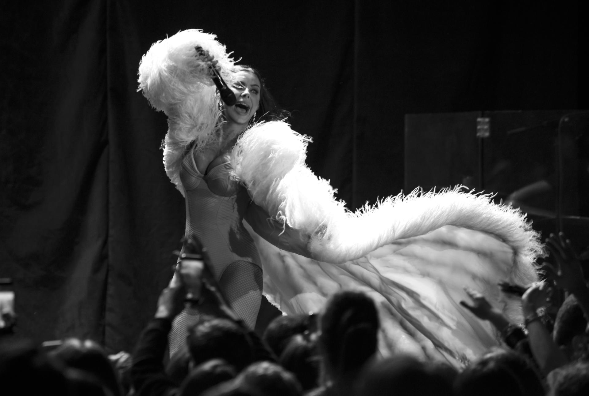 Шоу DIVA в Баку: феерическая история Ани Лорак (ФОТО/ВИДЕО)