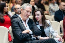 Баку посетил великий мистификатор "Леди Гага от дизайна" (ФОТО)