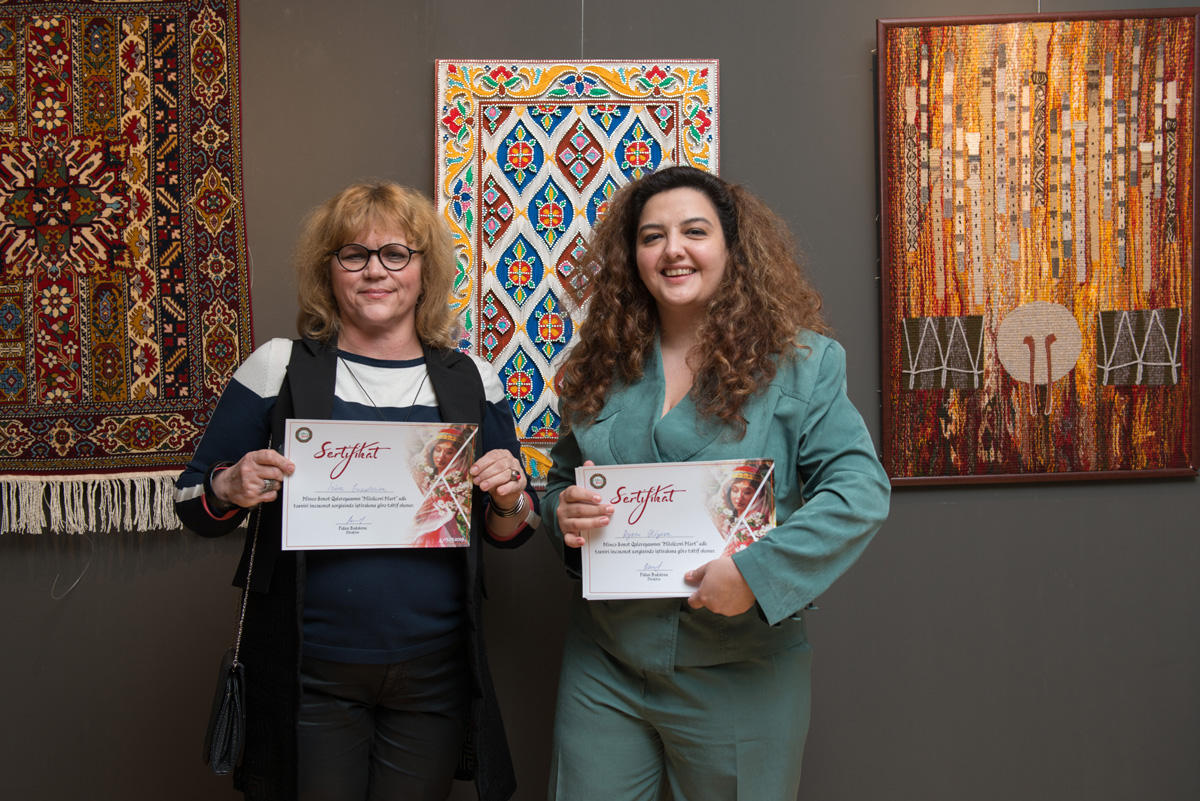 Азербайджанские девушки в волшебном марте: Пока от мужчин ждешь подарка… (ФОТО)