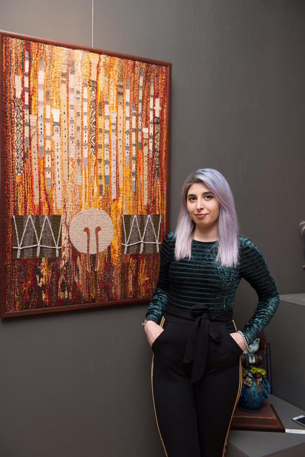 Азербайджанские девушки в волшебном марте: Пока от мужчин ждешь подарка… (ФОТО)