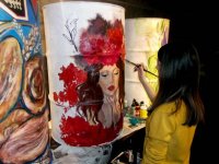 В честь 8 марта на металлических бочках в Баку "расцвели" цветы (ФОТО)