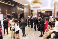 В Баку прошла церемония награждения "Золотые люди" – красная дорожка, звезды (ФОТО)