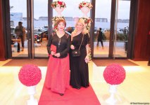 В Баку прошла церемония награждения "Золотые люди" – красная дорожка, звезды (ФОТО)