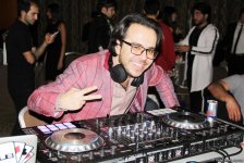 В Баку прошла церемония награждения "Золотые люди" – красная дорожка, звезды (ФОТО)