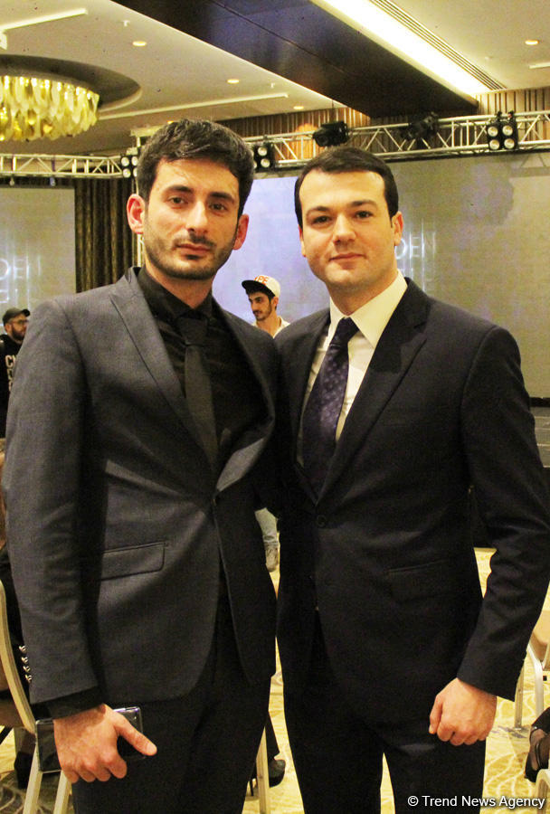 В Баку прошла церемония награждения "Золотые люди" – красная дорожка, звезды (ФОТО)