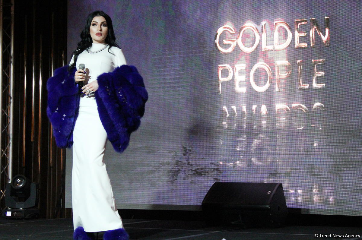 В Баку прошла церемония награждения "Золотые люди" – красная дорожка, звезды (ФОТО)