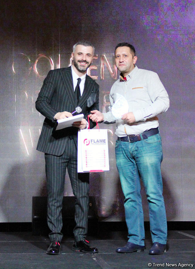 В Баку прошла церемония награждения "Золотые люди" – красная дорожка, звезды (ФОТО)