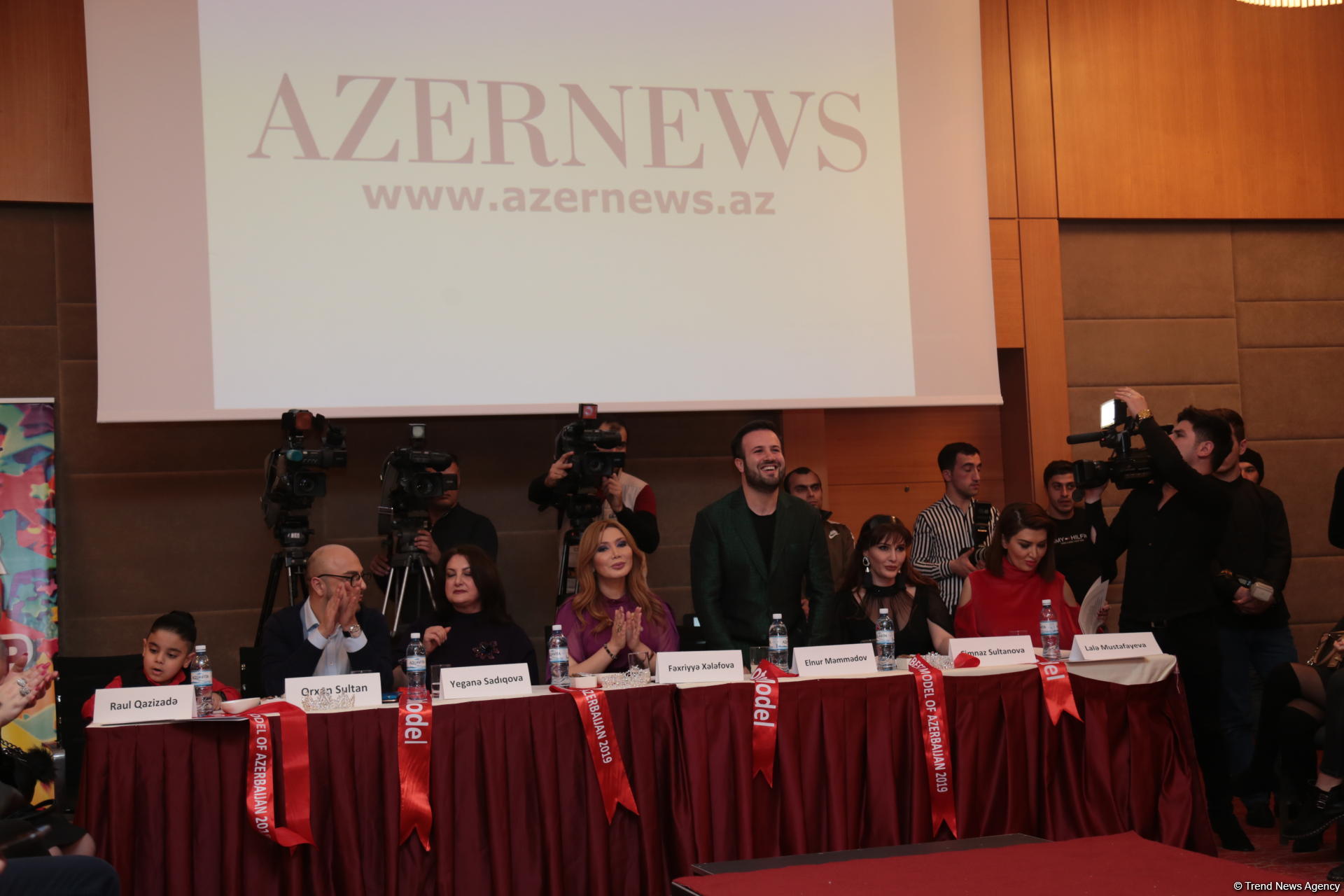 В Баку выбрали самых красивых и очаровательных (ФОТО)