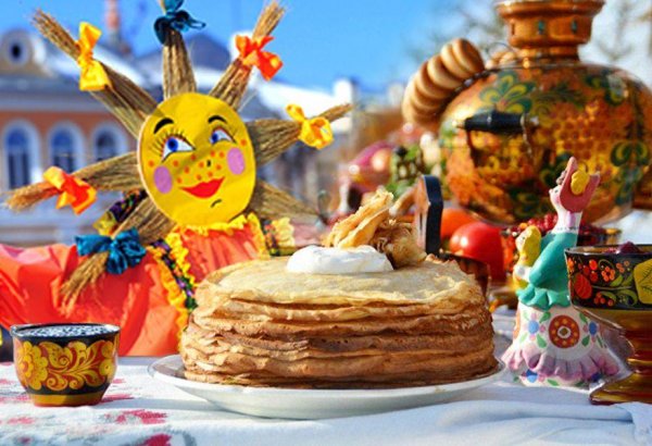 В Баку сожгли чучело Зимы и провели праздник с блинами (ФОТО)