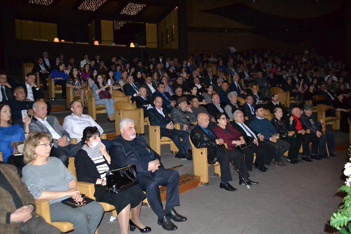 Там, где живет мугам - звонкие голоса азербайджанских вокалистов (ФОТО)