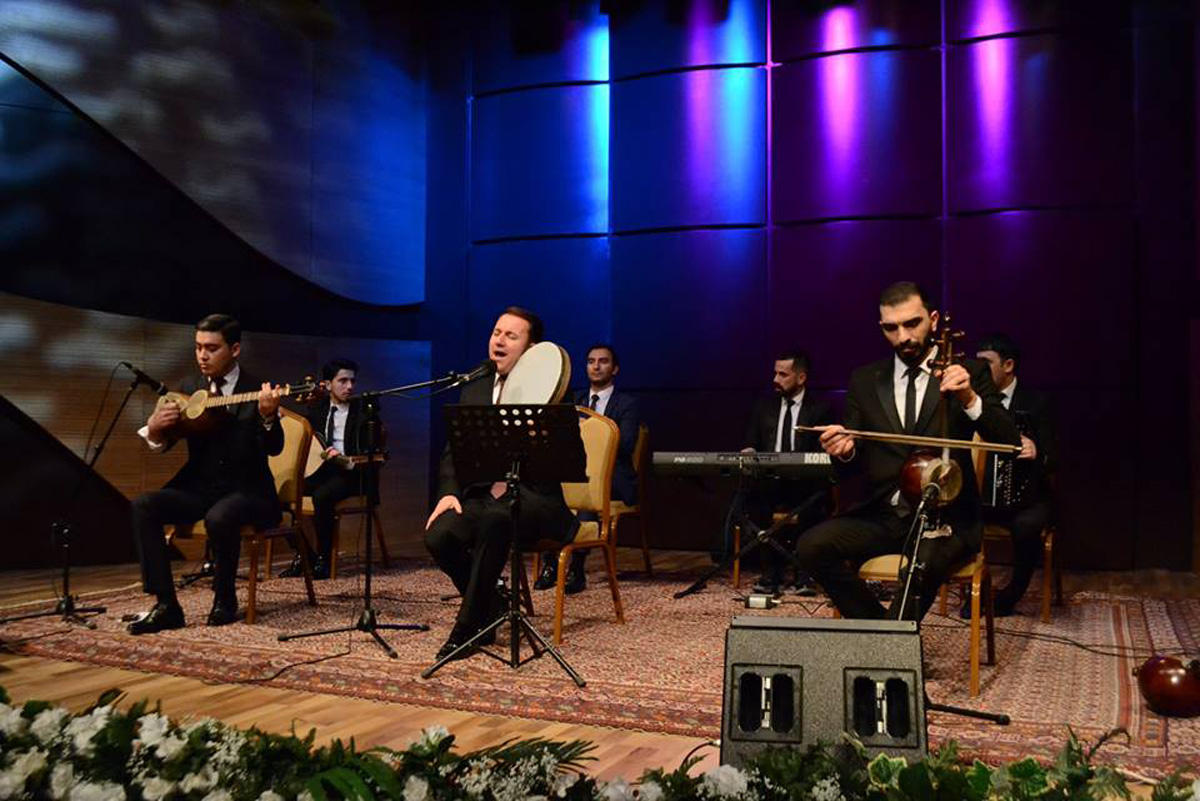 Там, где живет мугам - звонкие голоса азербайджанских вокалистов (ФОТО)