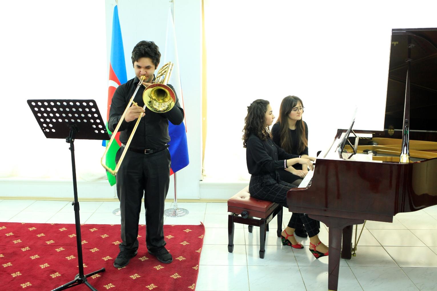 Москва - Баку. Женский взгляд (ФОТО)