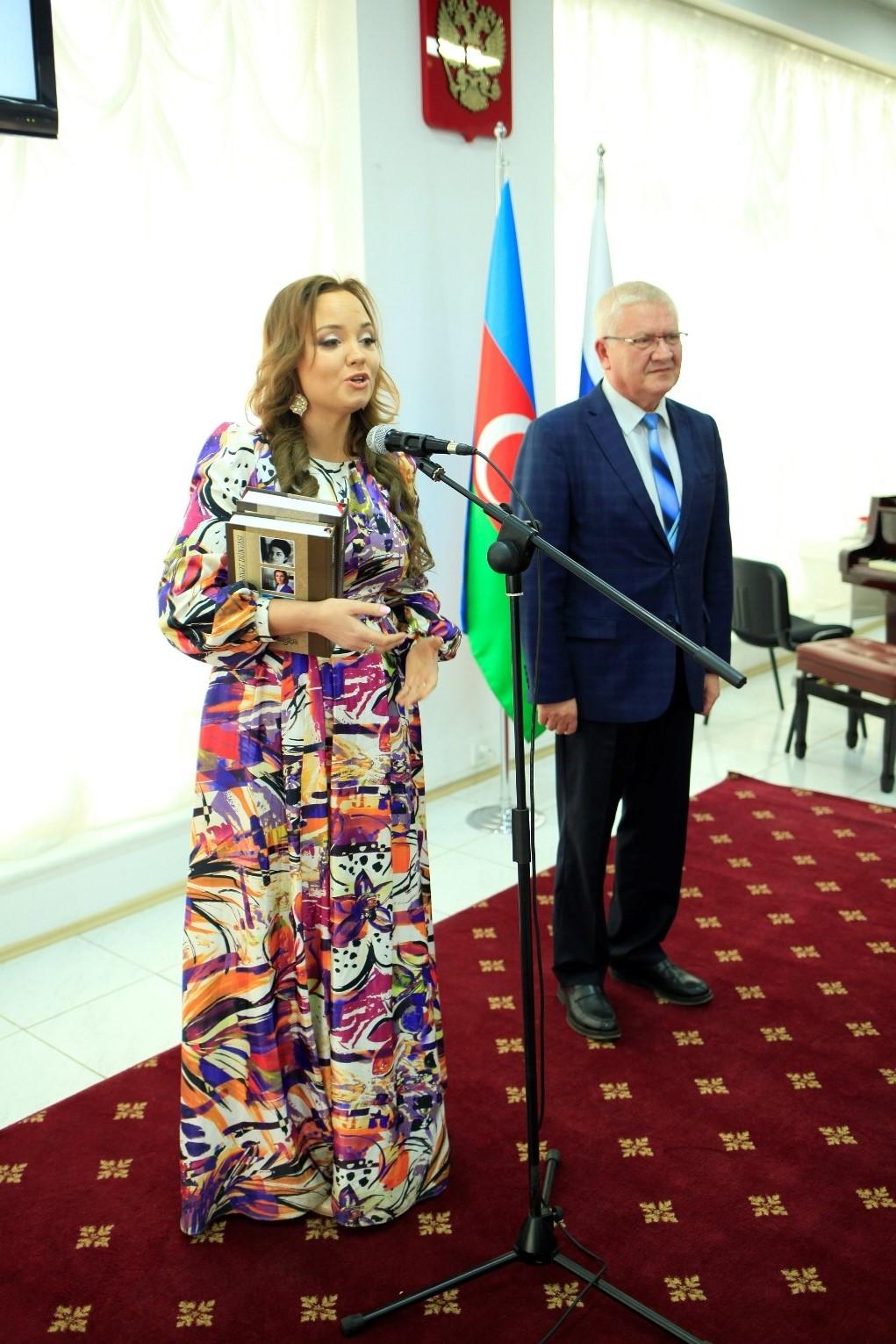 Москва - Баку. Женский взгляд (ФОТО)