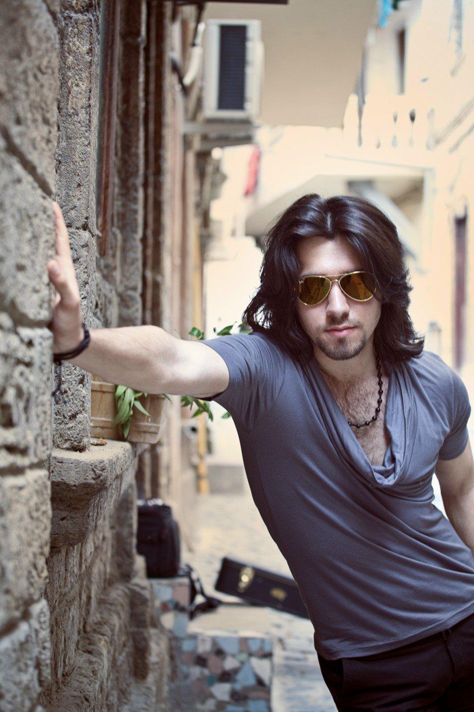 Евровидение 2019. Креативный клип Чингиза Мустафаева от Азербайджана – всё о певце (ВИДЕО, ФОТО)