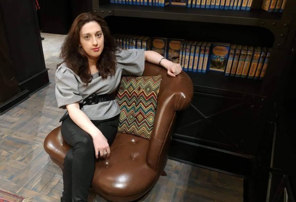 Картины удивительной Кенуль Исмайловой в произведениях  писателей Южной Америки (ФОТО)