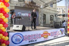 Эх, гуляй народ! Старинная часть Баку превратилась в праздничную площадку (ФОТО)