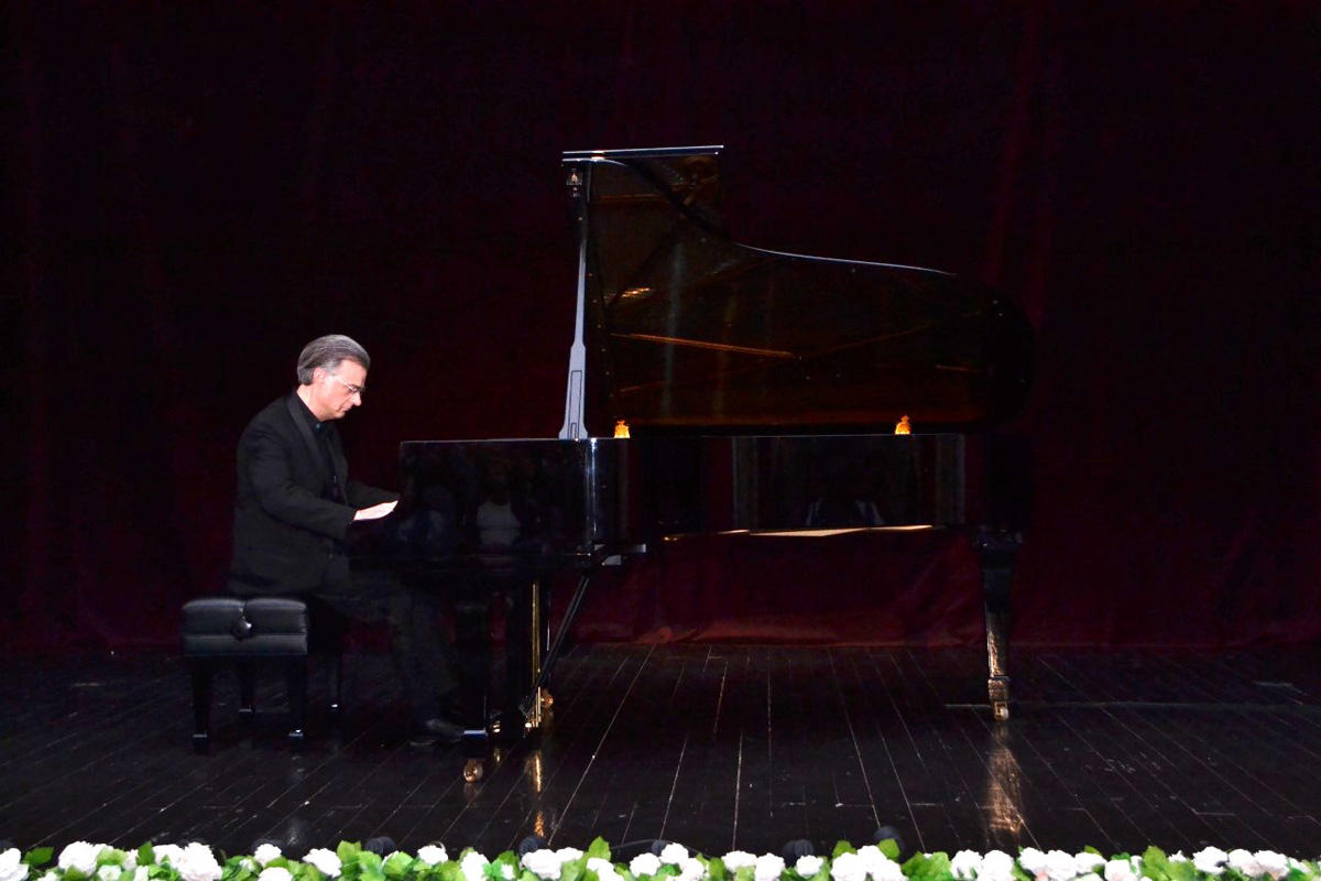 Великолепная шестерка в Шамахе (ФОТО)