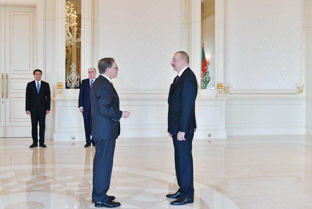 Президент Ильхам Алиев: Азербайджан позитивно воспринимает последнее заявление сопредседателей Минской группы ОБСЕ (ФОТО)