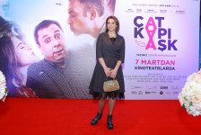 Турецкие красавицы в окружении азербайджанцев, или Потрескавшаяся любовь (ВИДЕО, ФОТО)