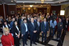 Послы прошли в Баку символический "ритуал очищения" перед Новрузом (ФОТО)