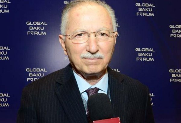Экмеледдин Ихсаноглу направил письмо Президенту Ильхаму Алиеву