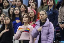 В Баку стартовал первый день соревнований Кубка мира FIG по спортивной гимнастике (ФОТО)