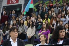 В Баку стартовал первый день соревнований Кубка мира FIG по спортивной гимнастике (ФОТО)