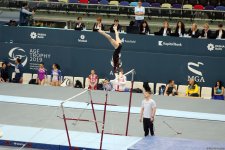 В Баку стартовал первый день соревнований Кубка мира FIG по спортивной гимнастике (ФОТО)