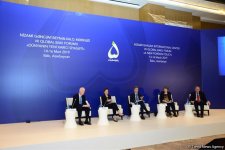 VII Глобальный Бакинский форум продолжает работу панельными обсуждениями (ФОТО)