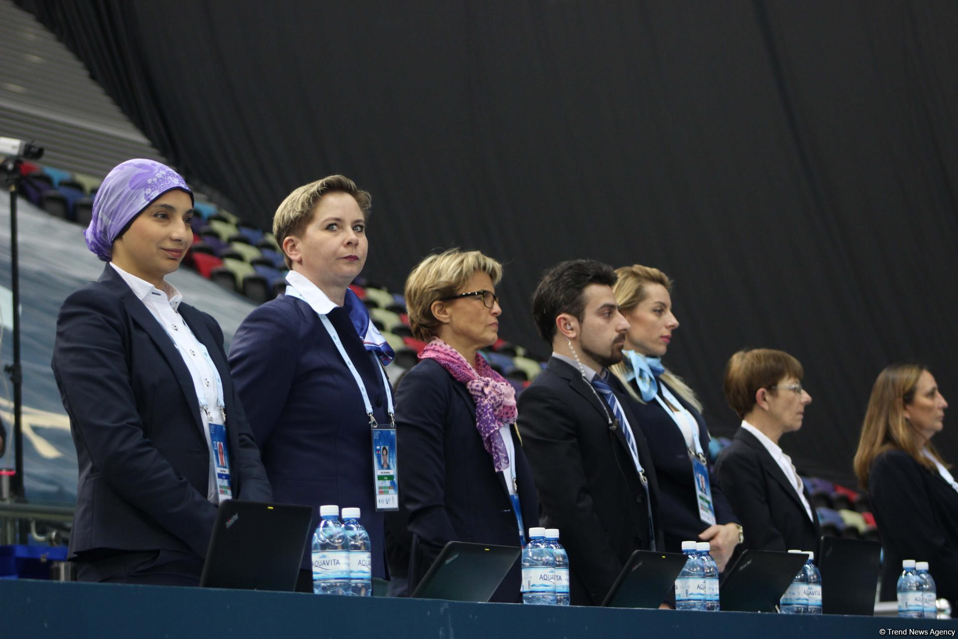 В Баку стартовал первый день соревнований Кубка мира FIG по спортивной гимнастике (ФОТО)