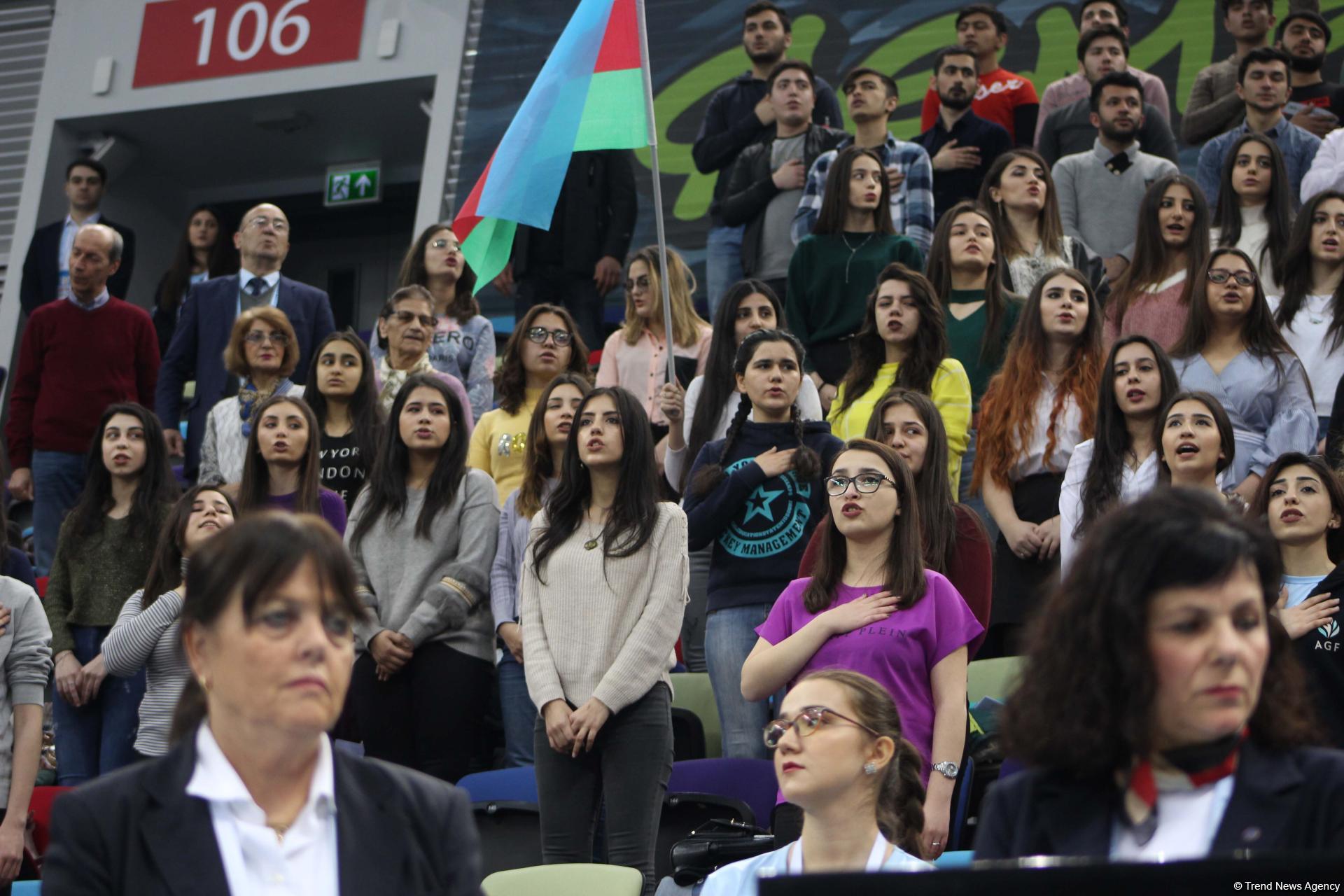 В Баку стартовал первый день соревнований Кубка мира FIG по спортивной гимнастике (ФОТО)