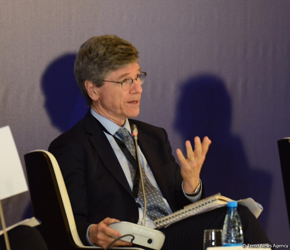 VII Глобальный Бакинский форум продолжает работу панельными обсуждениями (ФОТО)