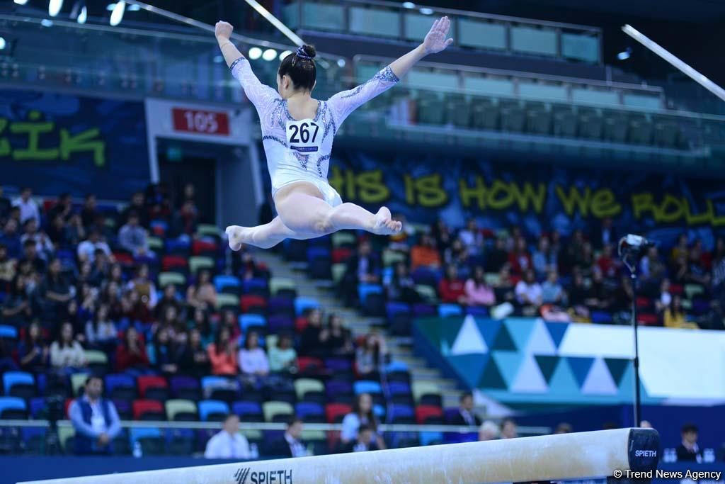 В Баку стартовал второй день соревнований Кубка мира FIG по спортивной гимнастике (ФОТО)