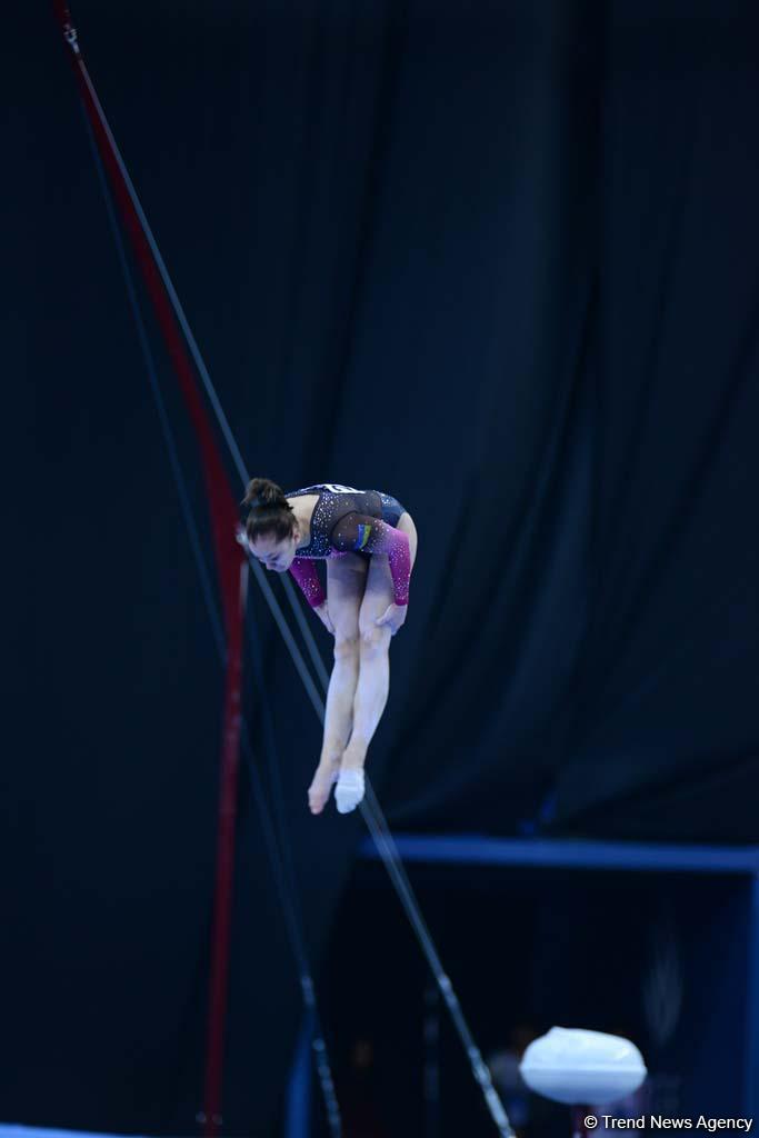 В Баку стартовал второй день соревнований Кубка мира FIG по спортивной гимнастике (ФОТО)