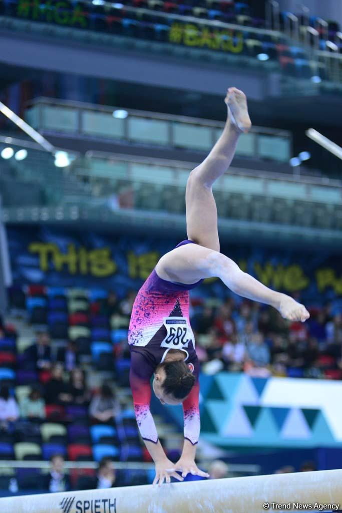 В Баку стартовал второй день соревнований Кубка мира FIG по спортивной гимнастике (ФОТО)