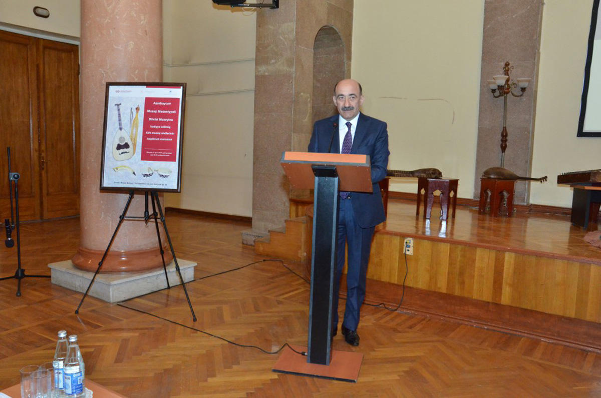 Джура, лавта, нефир, сипси, джюмбюш – подарок азербайджанскому музею (ФОТО)